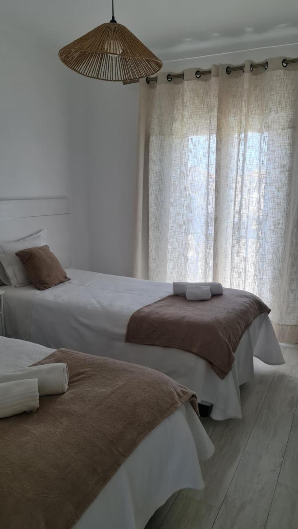 Apartamento Alagoinha Вила Нова де Милфонтеш Екстериор снимка
